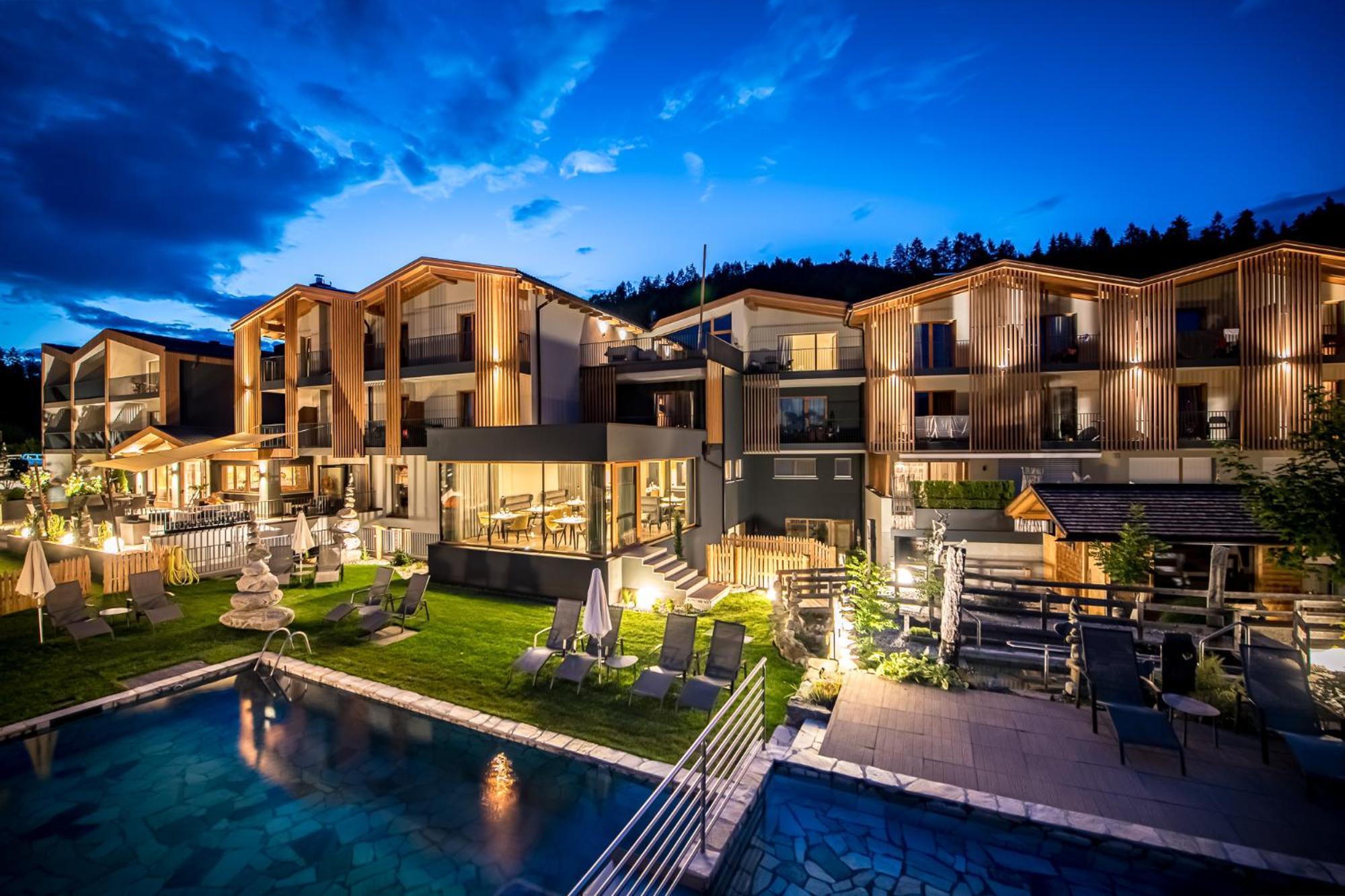 Hotel Sonnenheim Кьенес Экстерьер фото