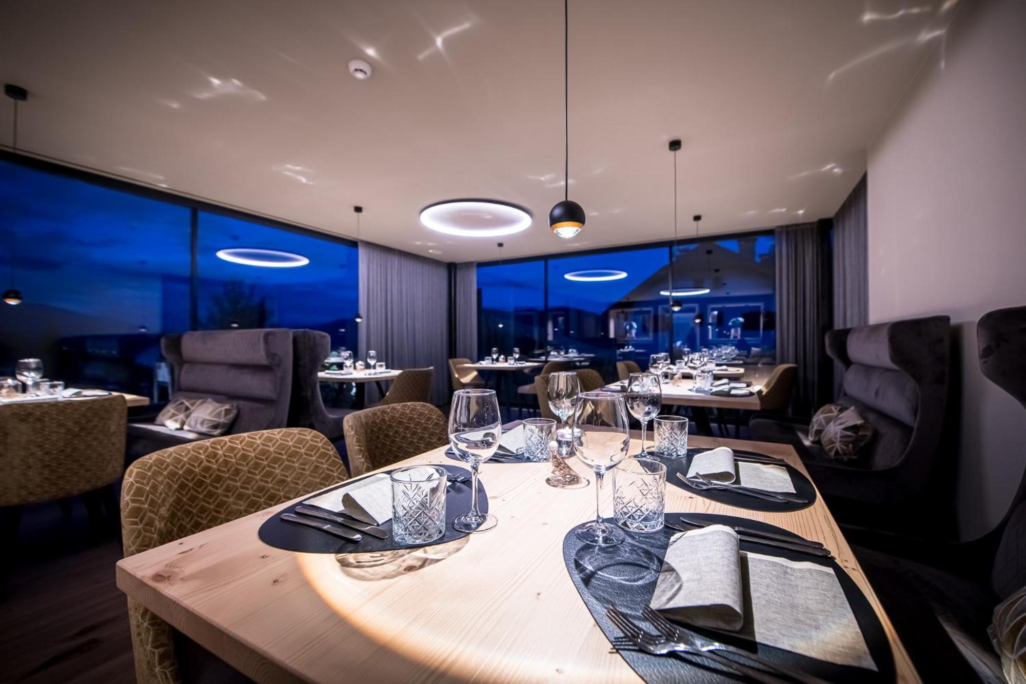 Hotel Sonnenheim Кьенес Экстерьер фото